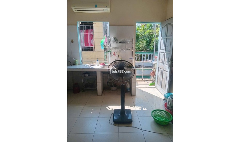 NHÀ PHÂN LÔ PHÙNG HƯNG – NGÕ THÔNG – GẦN PHỐ – NHÀ DÂN XÂY CHẮC CHẮN – GIÁ 11.5 TỶ